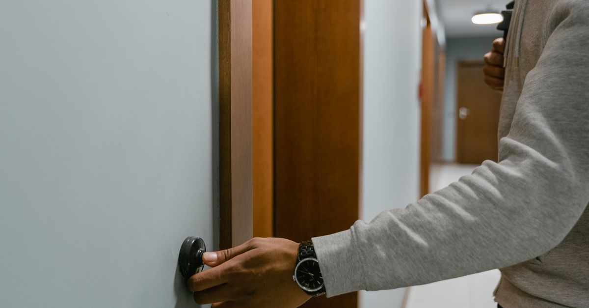 deadbolt installation — Naperville Pro Locksmiths