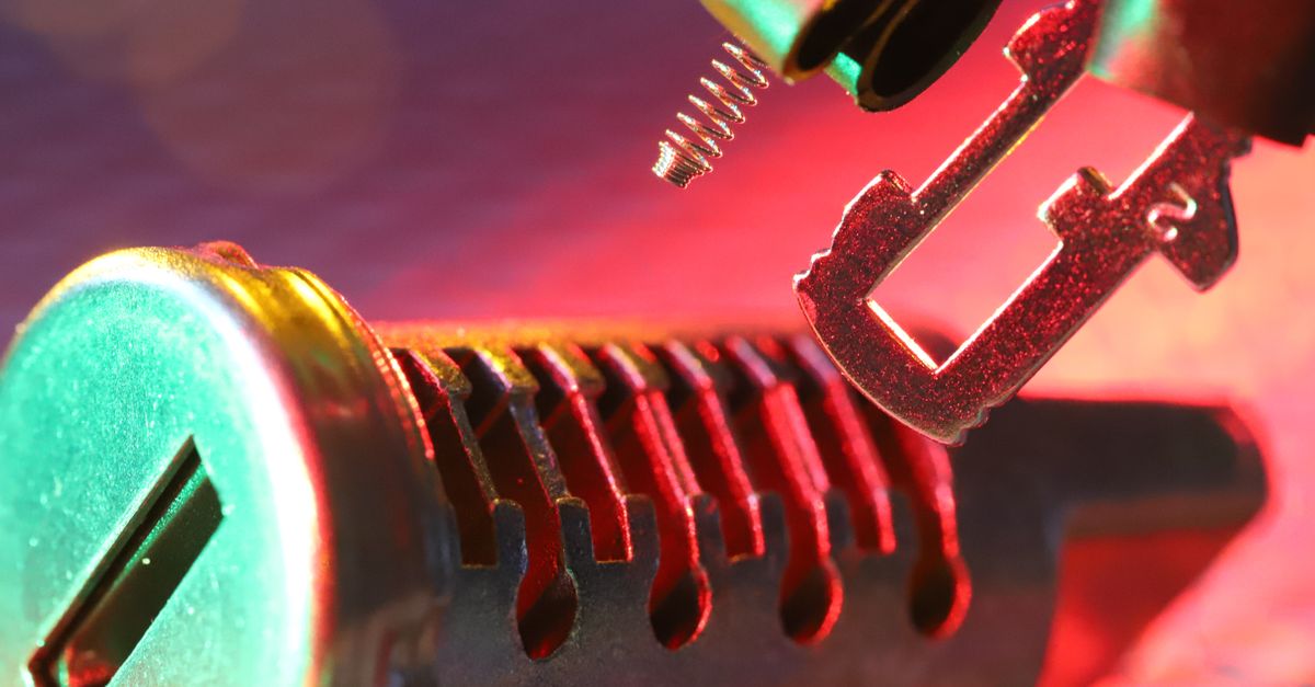 How Modern Car Key Replacement Actually Works — Cut, Clone, and Program — Naperville Pro Locksmiths